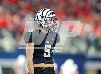 Thumbnail 2 in Pottsboro vs. Grandview (UIL 3A Division 1 Final) photogallery.