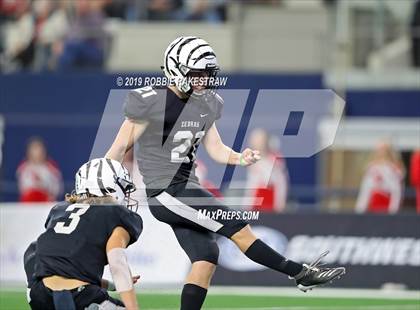 Thumbnail 3 in Pottsboro vs. Grandview (UIL 3A Division 1 Final) photogallery.