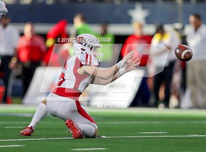 Thumbnail 2 in Pottsboro vs. Grandview (UIL 3A Division 1 Final) photogallery.