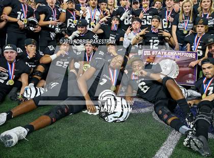 Thumbnail 2 in Pottsboro vs. Grandview (UIL 3A Division 1 Final) photogallery.