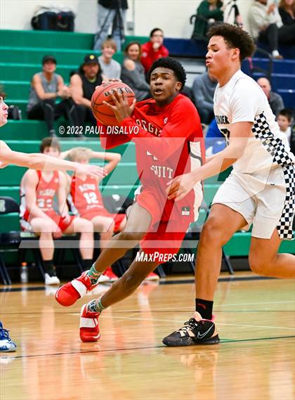 Thumbnail 3 in Regis Jesuit @ ThunderRidge photogallery.