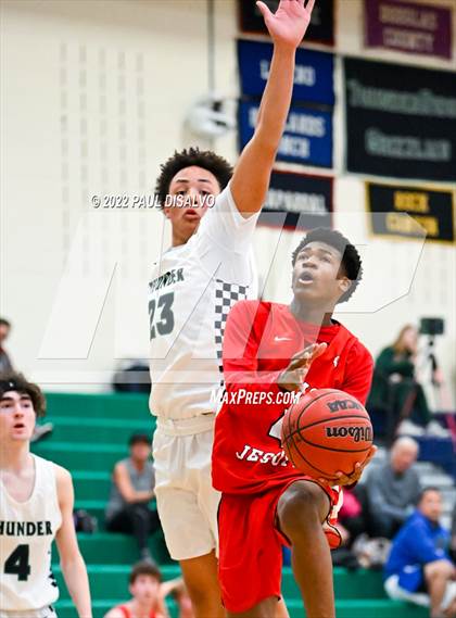 Thumbnail 2 in Regis Jesuit @ ThunderRidge photogallery.