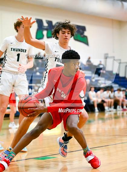 Thumbnail 2 in Regis Jesuit @ ThunderRidge photogallery.