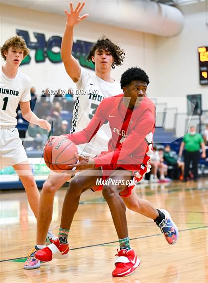 Thumbnail 3 in Regis Jesuit @ ThunderRidge photogallery.