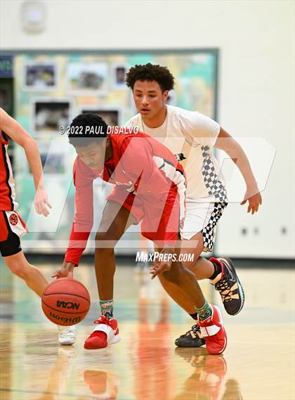 Thumbnail 2 in Regis Jesuit @ ThunderRidge photogallery.