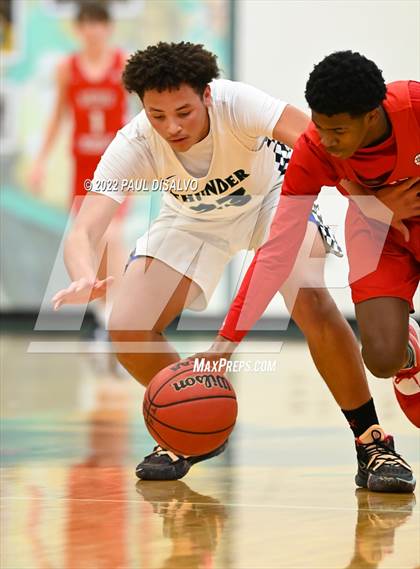 Thumbnail 2 in Regis Jesuit @ ThunderRidge photogallery.