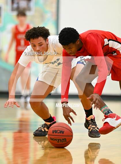 Thumbnail 1 in Regis Jesuit @ ThunderRidge photogallery.
