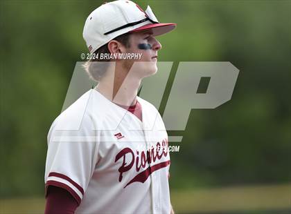 Thumbnail 3 in Sandy vs. Jesuit (OSAA 6A 2nd Round) photogallery.