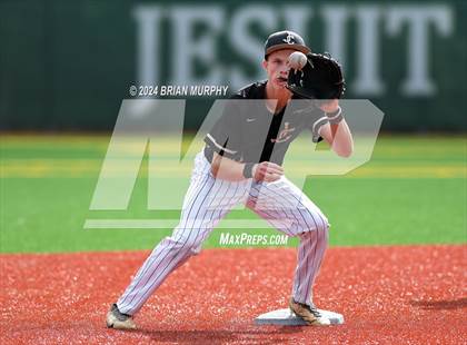 Thumbnail 1 in Sandy vs. Jesuit (OSAA 6A 2nd Round) photogallery.