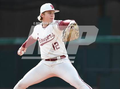Thumbnail 1 in Sandy vs. Jesuit (OSAA 6A 2nd Round) photogallery.