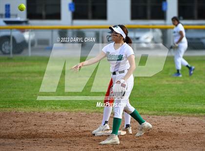 Thumbnail 1 in Burroughs @ Monrovia photogallery.