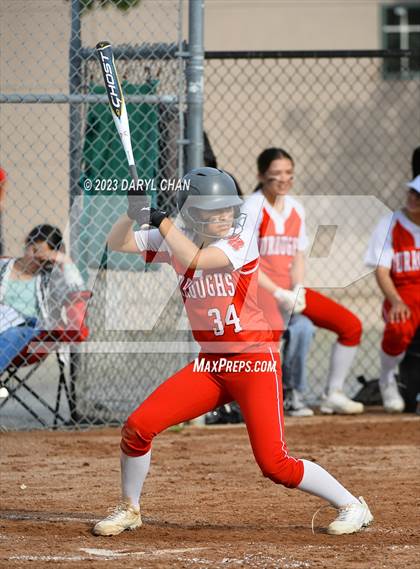 Thumbnail 3 in Burroughs @ Monrovia photogallery.