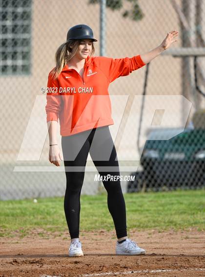 Thumbnail 3 in Burroughs @ Monrovia photogallery.