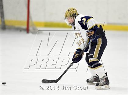 Thumbnail 2 in Seton Hall Prep vs. Notre Dame-Fairfield (Carrano Cup Consolation) photogallery.