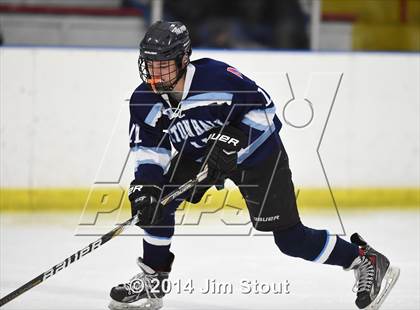 Thumbnail 2 in Seton Hall Prep vs. Notre Dame-Fairfield (Carrano Cup Consolation) photogallery.