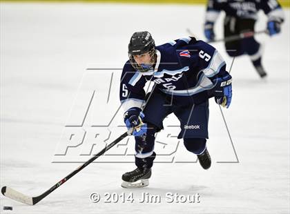 Thumbnail 3 in Seton Hall Prep vs. Notre Dame-Fairfield (Carrano Cup Consolation) photogallery.