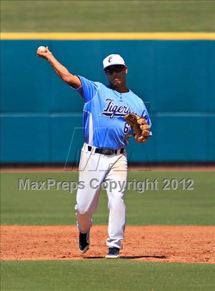 Thumbnail 3 in Mater Dei vs. Carroll (National High School Invitational) photogallery.