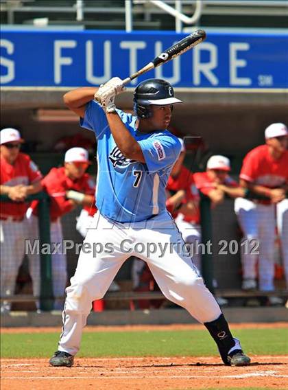 Thumbnail 1 in Mater Dei vs. Carroll (National High School Invitational) photogallery.