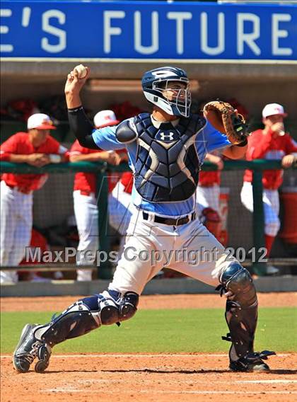 Thumbnail 3 in Mater Dei vs. Carroll (National High School Invitational) photogallery.