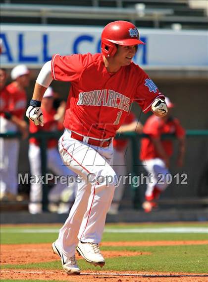 Thumbnail 1 in Mater Dei vs. Carroll (National High School Invitational) photogallery.