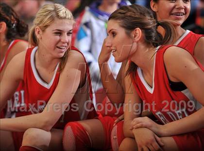Thumbnail 1 in Cajon @ Mater Dei (Nike Extravaganza) photogallery.
