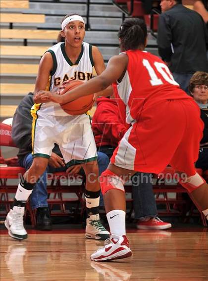 Thumbnail 3 in Cajon @ Mater Dei (Nike Extravaganza) photogallery.