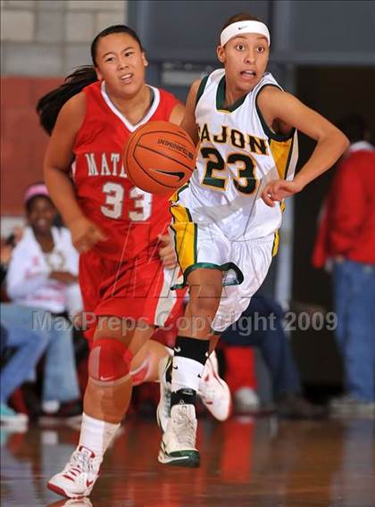 Thumbnail 2 in Cajon @ Mater Dei (Nike Extravaganza) photogallery.