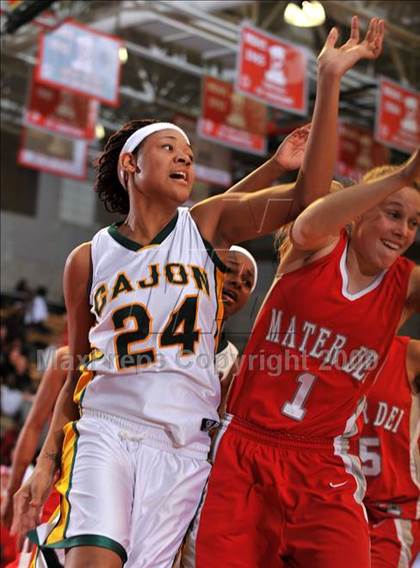 Thumbnail 3 in Cajon @ Mater Dei (Nike Extravaganza) photogallery.