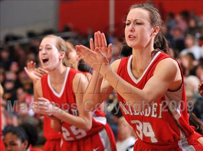 Thumbnail 1 in Cajon @ Mater Dei (Nike Extravaganza) photogallery.