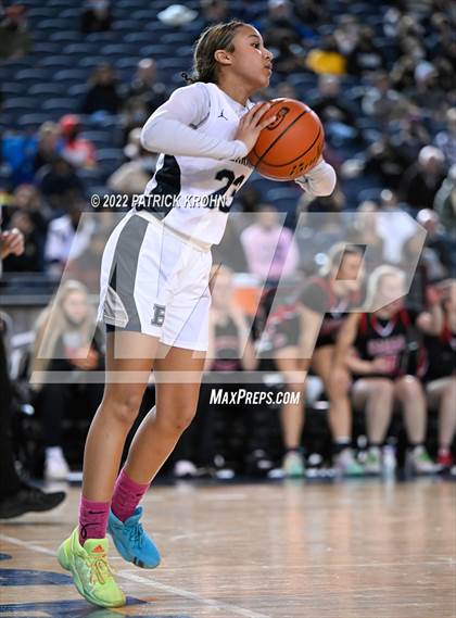 Thumbnail 3 in Camas vs. Bellarmine Prep (WIAA 4A Round 1 State Playoff)  photogallery.
