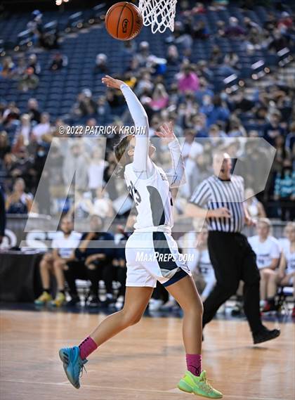 Thumbnail 3 in Camas vs. Bellarmine Prep (WIAA 4A Round 1 State Playoff)  photogallery.