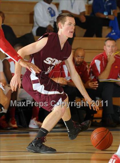 Thumbnail 1 in Pleasant Grove vs. Simi Valley (MaxPreps Holiday Classic) photogallery.