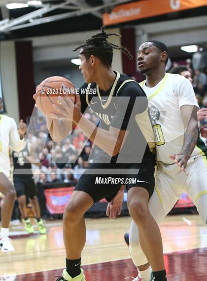 Thumbnail 1 in Paul VI vs. Roselle Catholic (Spalding Hoophall Classic) photogallery.