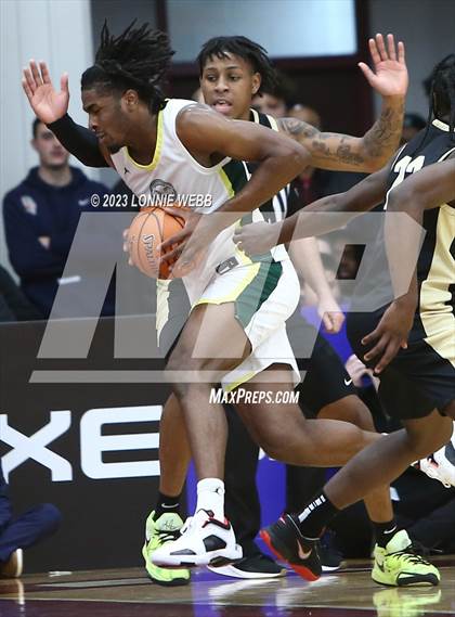 Thumbnail 3 in Paul VI vs. Roselle Catholic (Spalding Hoophall Classic) photogallery.