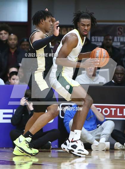 Thumbnail 1 in Paul VI vs. Roselle Catholic (Spalding Hoophall Classic) photogallery.