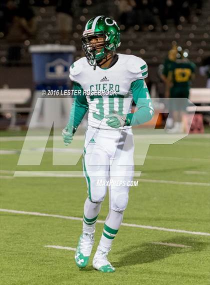 Thumbnail 1 in Crystal City vs. Cuero (UIL 4A Area Playoff) photogallery.