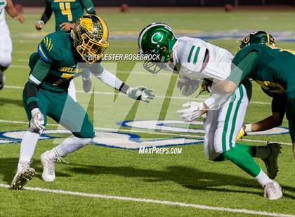 Thumbnail 2 in Crystal City vs. Cuero (UIL 4A Area Playoff) photogallery.