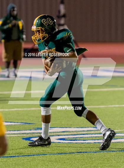 Thumbnail 2 in Crystal City vs. Cuero (UIL 4A Area Playoff) photogallery.