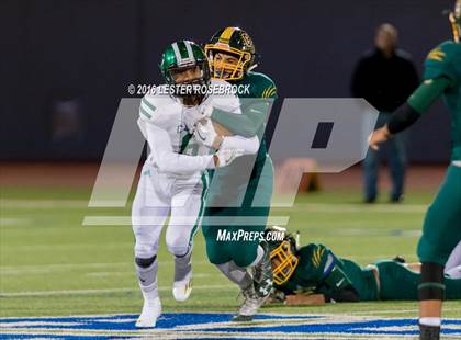 Thumbnail 3 in Crystal City vs. Cuero (UIL 4A Area Playoff) photogallery.