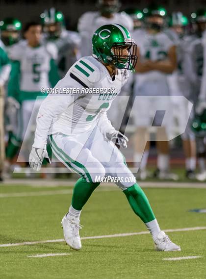 Thumbnail 2 in Crystal City vs. Cuero (UIL 4A Area Playoff) photogallery.