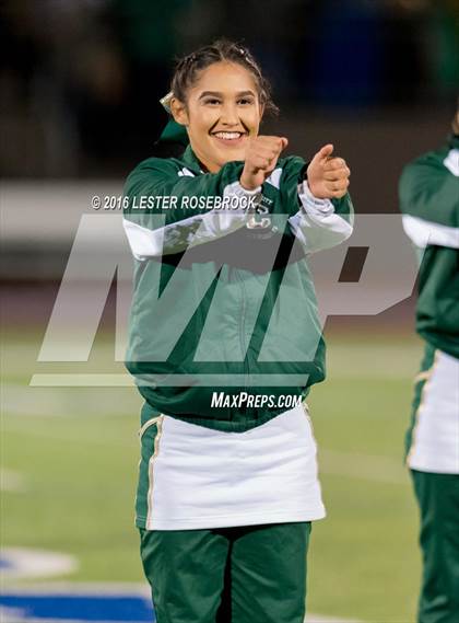 Thumbnail 2 in Crystal City vs. Cuero (UIL 4A Area Playoff) photogallery.