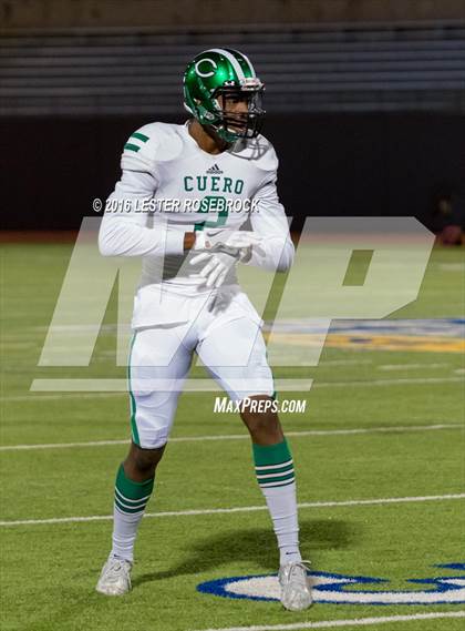 Thumbnail 3 in Crystal City vs. Cuero (UIL 4A Area Playoff) photogallery.