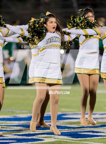 Thumbnail 1 in Crystal City vs. Cuero (UIL 4A Area Playoff) photogallery.
