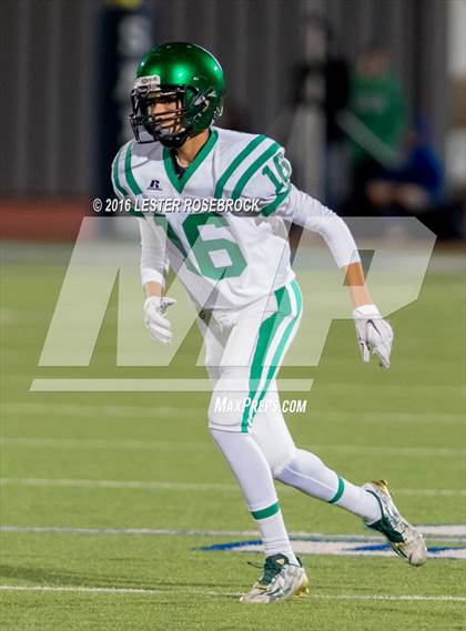 Thumbnail 2 in Crystal City vs. Cuero (UIL 4A Area Playoff) photogallery.