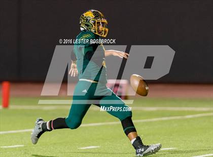 Thumbnail 1 in Crystal City vs. Cuero (UIL 4A Area Playoff) photogallery.