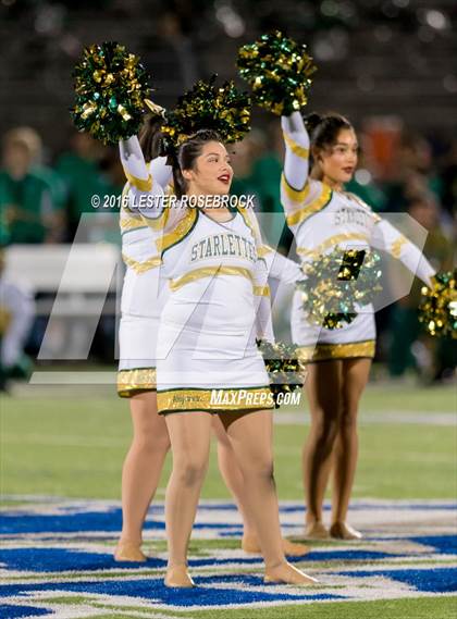 Thumbnail 2 in Crystal City vs. Cuero (UIL 4A Area Playoff) photogallery.