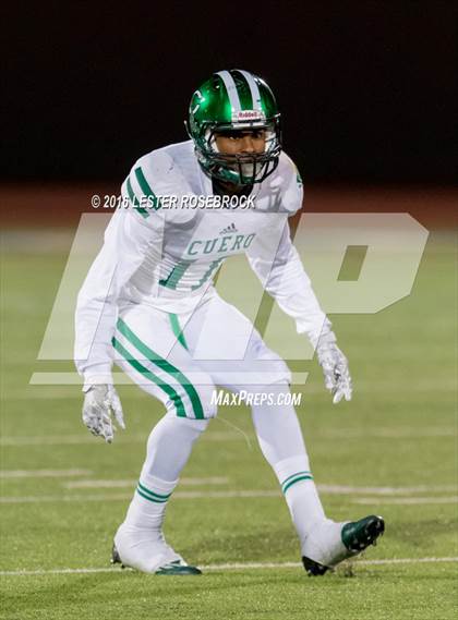 Thumbnail 2 in Crystal City vs. Cuero (UIL 4A Area Playoff) photogallery.
