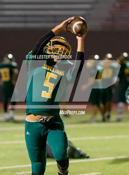 Thumbnail 3 in Crystal City vs. Cuero (UIL 4A Area Playoff) photogallery.