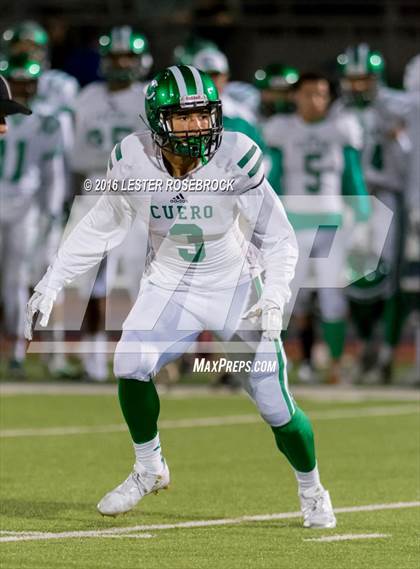 Thumbnail 1 in Crystal City vs. Cuero (UIL 4A Area Playoff) photogallery.