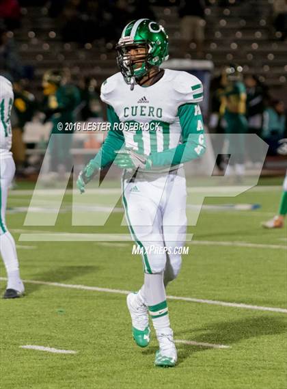 Thumbnail 3 in Crystal City vs. Cuero (UIL 4A Area Playoff) photogallery.